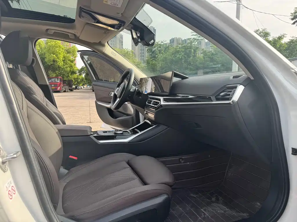 BMW i3 2024 — фото 14