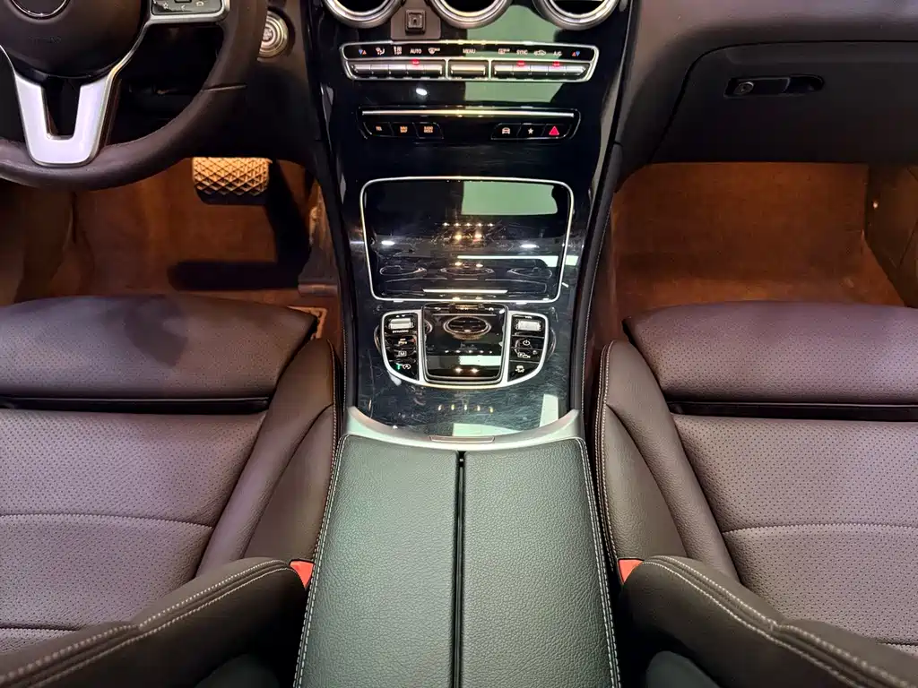 Mercedes-Benz GLC 2021 — фото 15