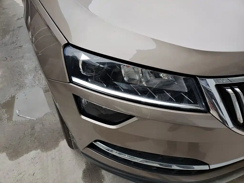 Skoda Karoq 2020 — фото 13