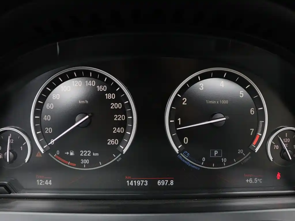 BMW 7 Series 2012 — фото 28