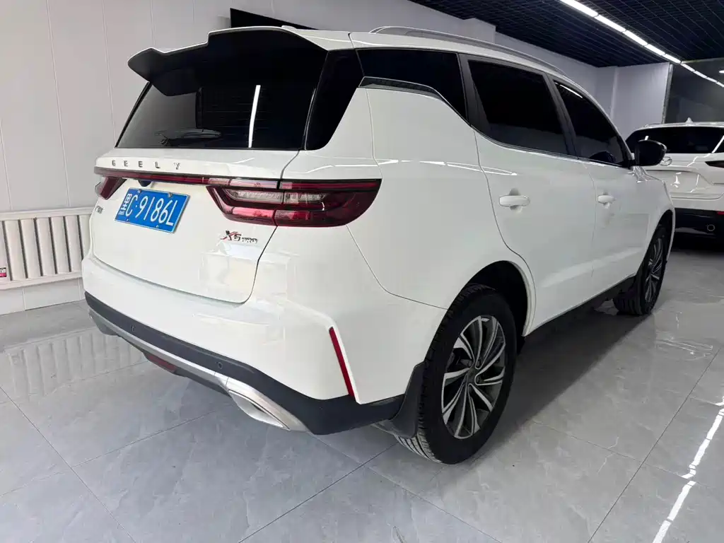 Geely Vision X6 2022 — фото 4