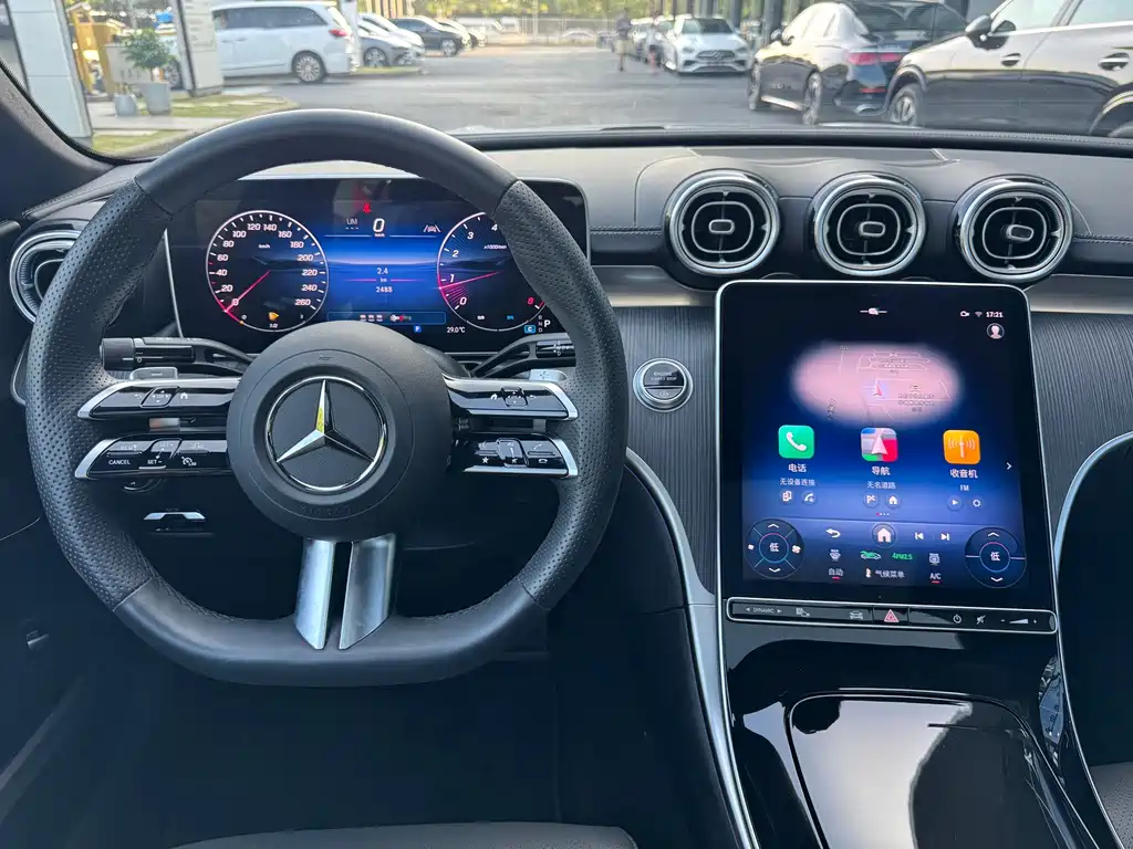 Mercedes-Benz C-Class 2026 — фото 13