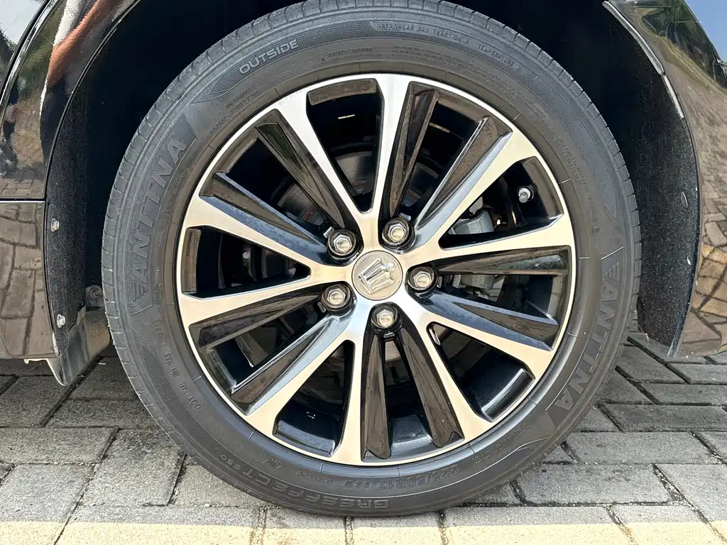 Toyota Crown 2019 — фото 18