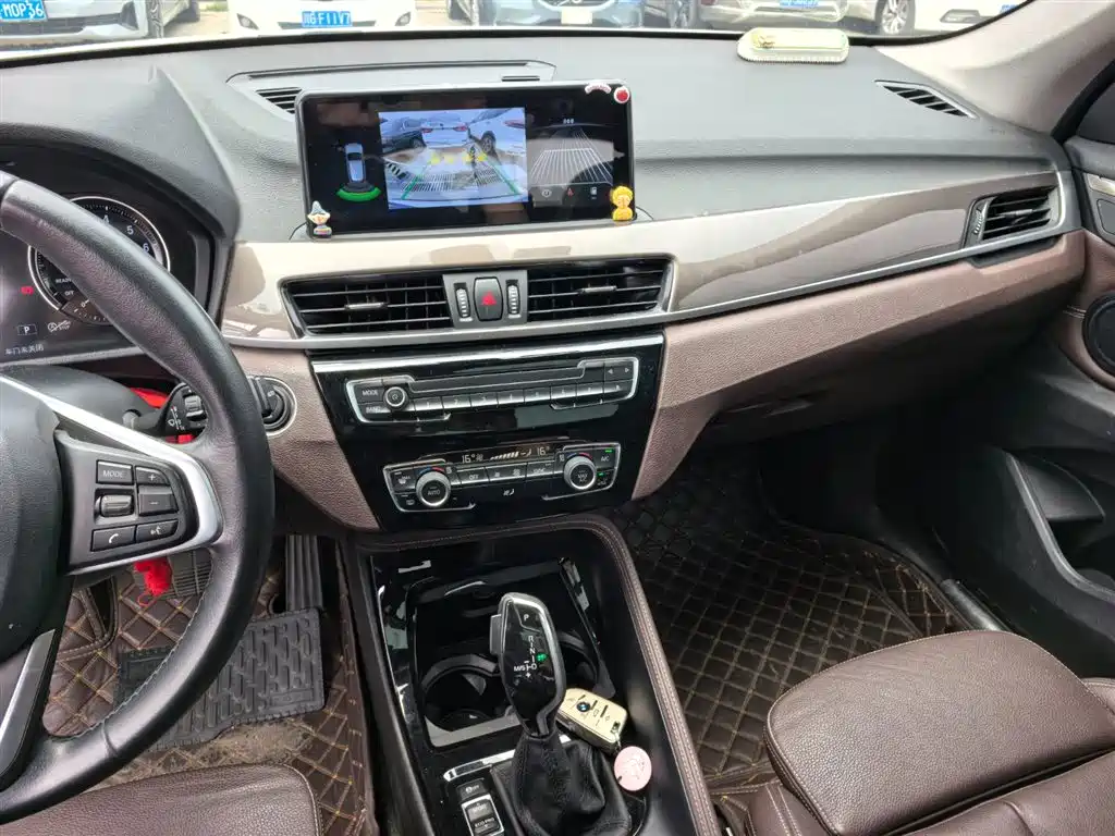 BMW X1 2018 — фото 13