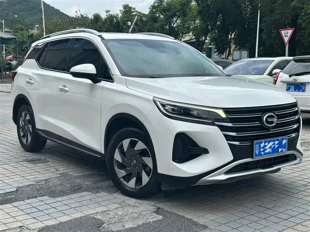 GAC Motor Trumpchi GS4 2022 — фото 3