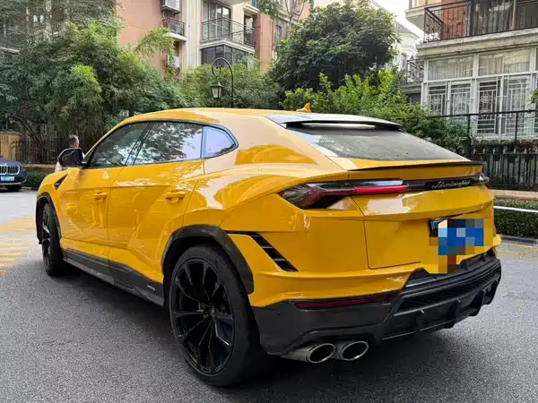 Lamborghini Urus 2024
