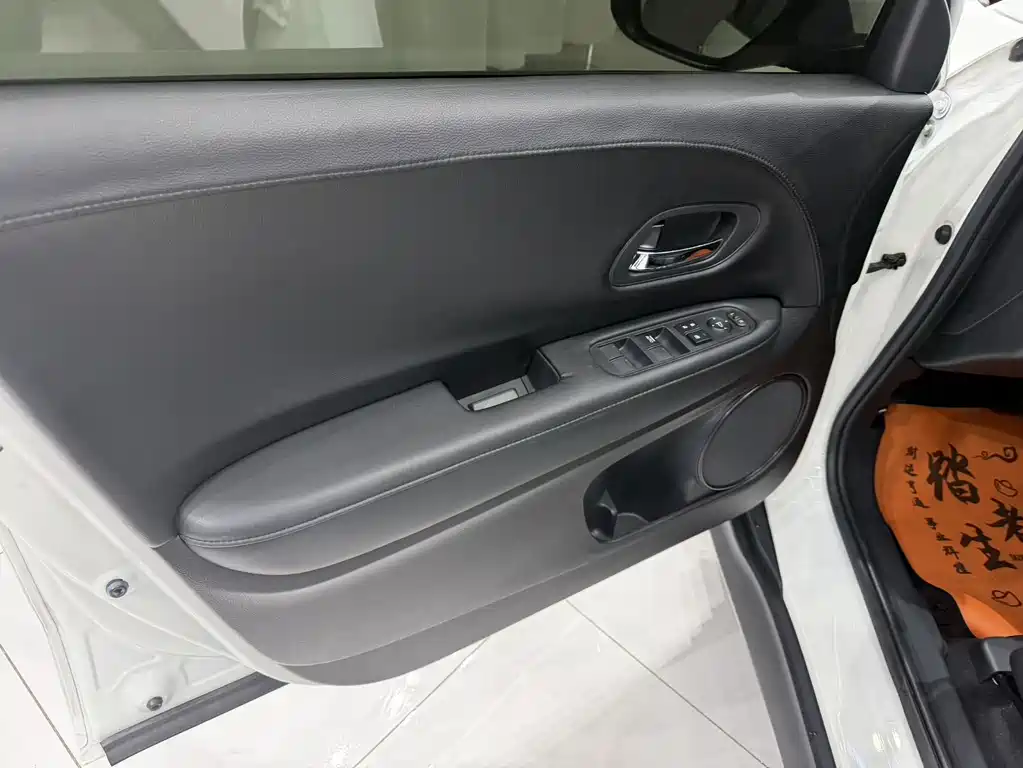 Honda Vezel 2022 — фото 10