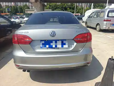 Volkswagen Sagitar 2015