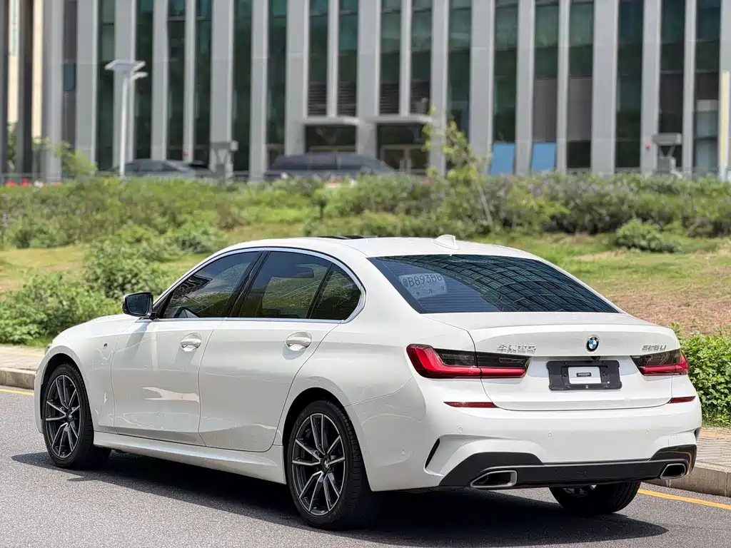 BMW 3 Series 2021 — фото 15