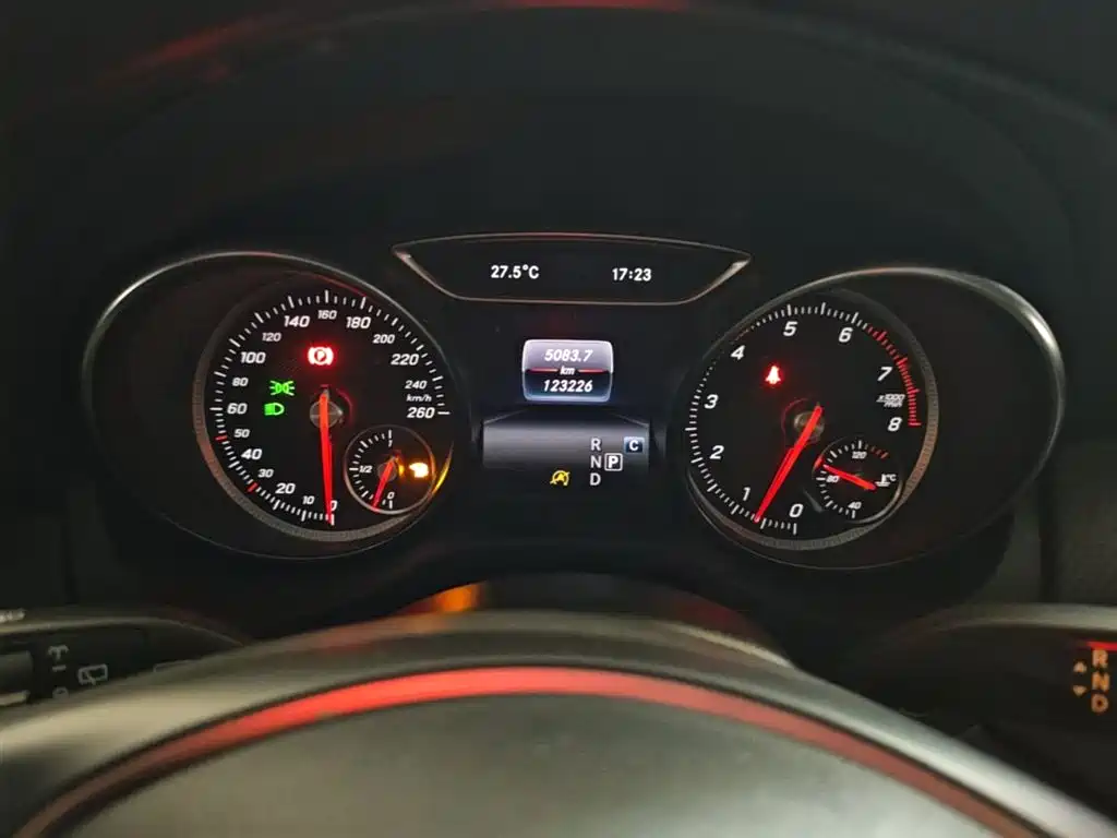 Mercedes-Benz GLA 2017 — фото 12