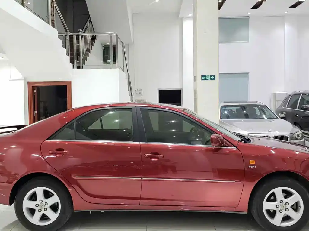 Toyota Camry 2003 — фото 12