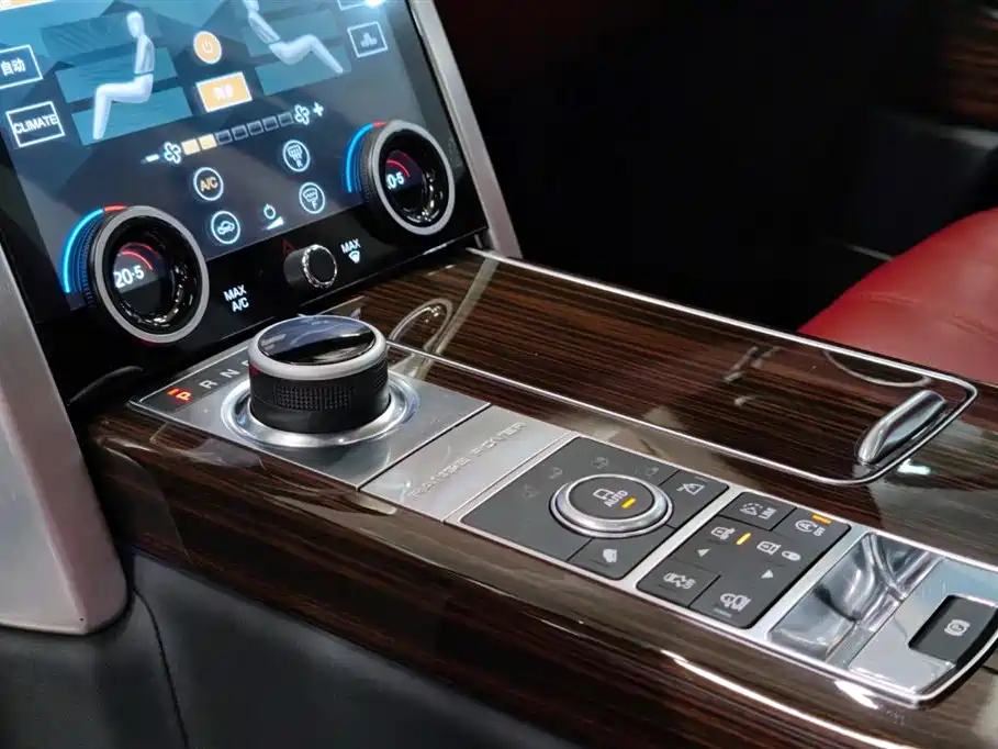 Land Rover Range Rover 2018 — фото 19