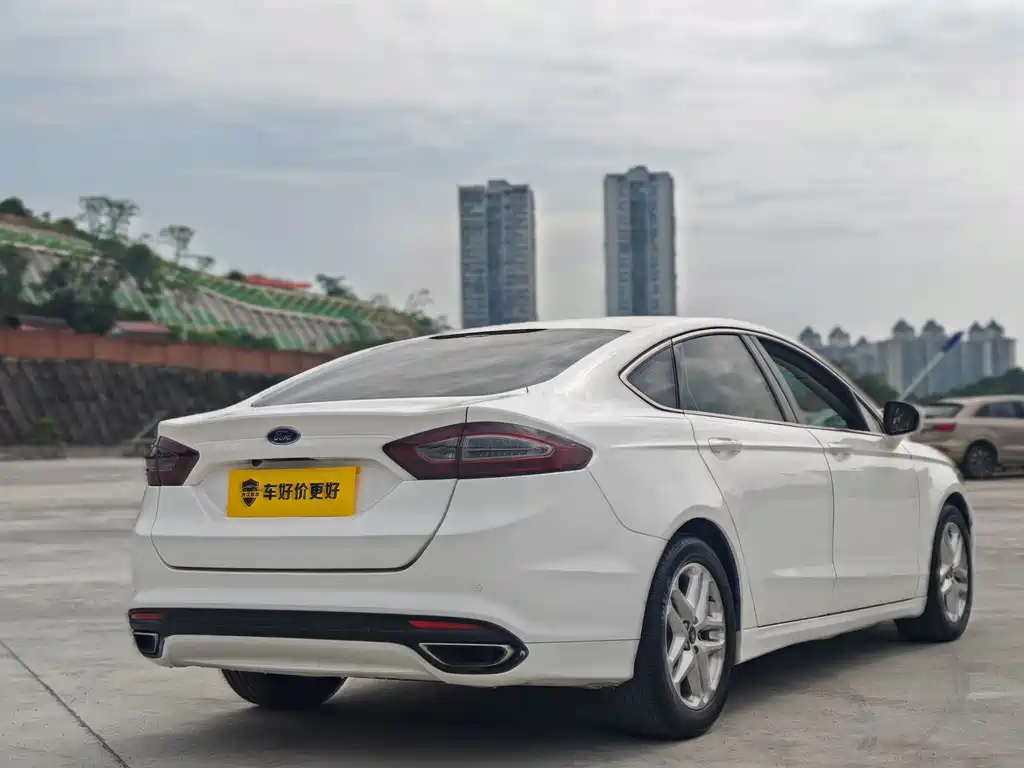 Ford Mondeo 2016 — фото 13