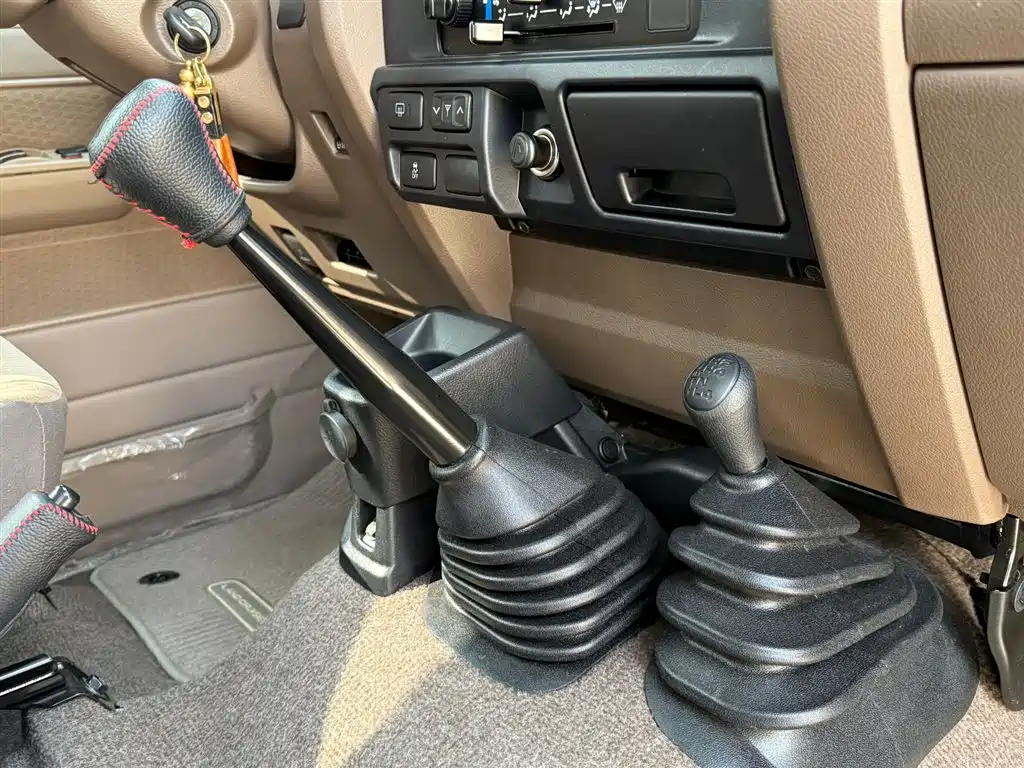 Toyota Land Cruiser 2025 — фото 21