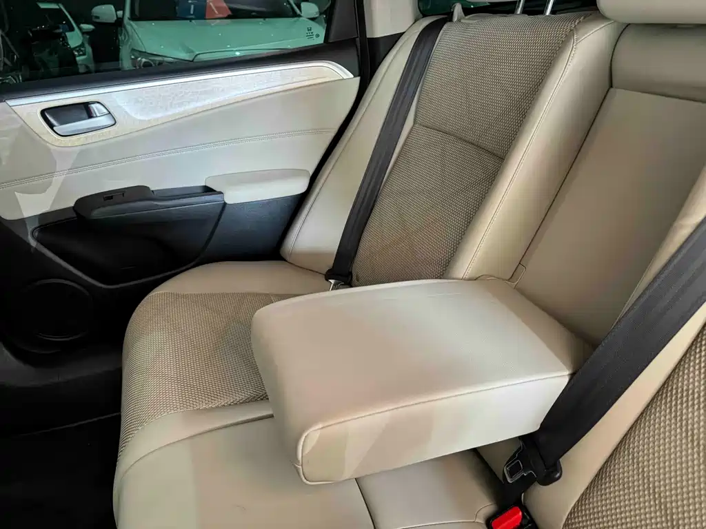 Honda Jade 2016 — фото 22