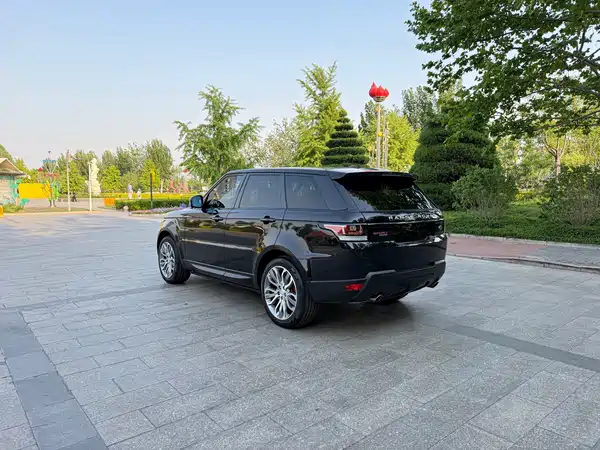 Land Rover Range Rover Sport 2015