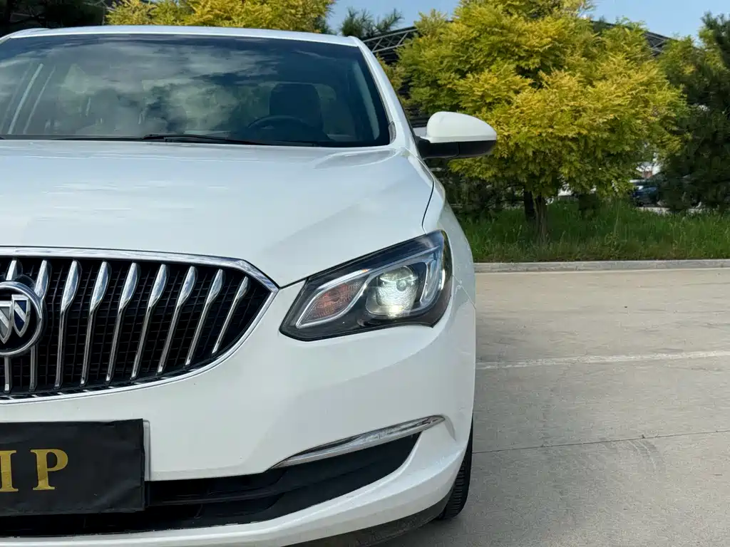 Buick Excelle 2015