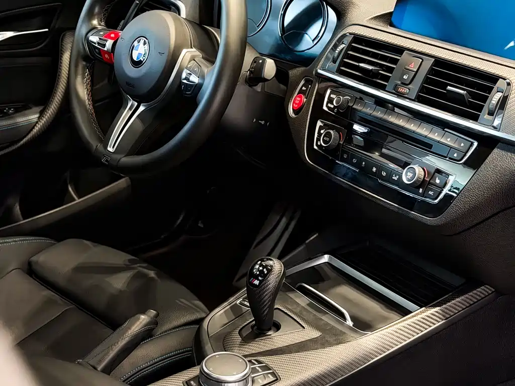 BMW M2 2018 — фото 18