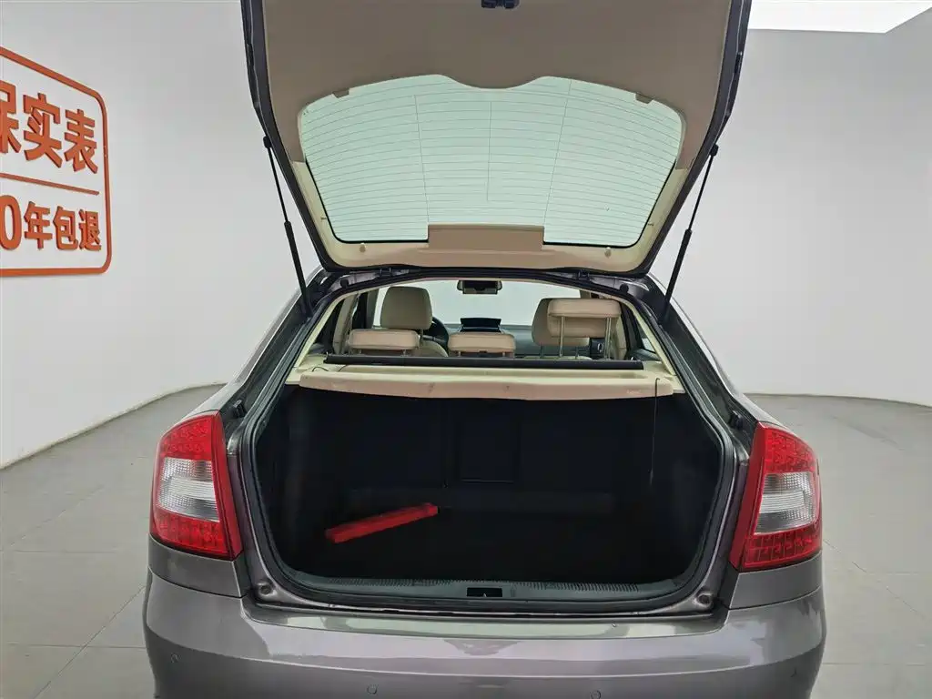 Skoda Octavia 2013 — фото 16