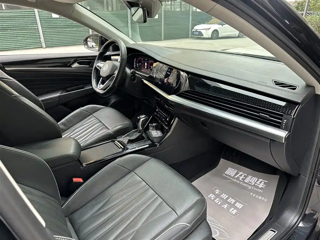 Volkswagen Passat 2023 — фото 20