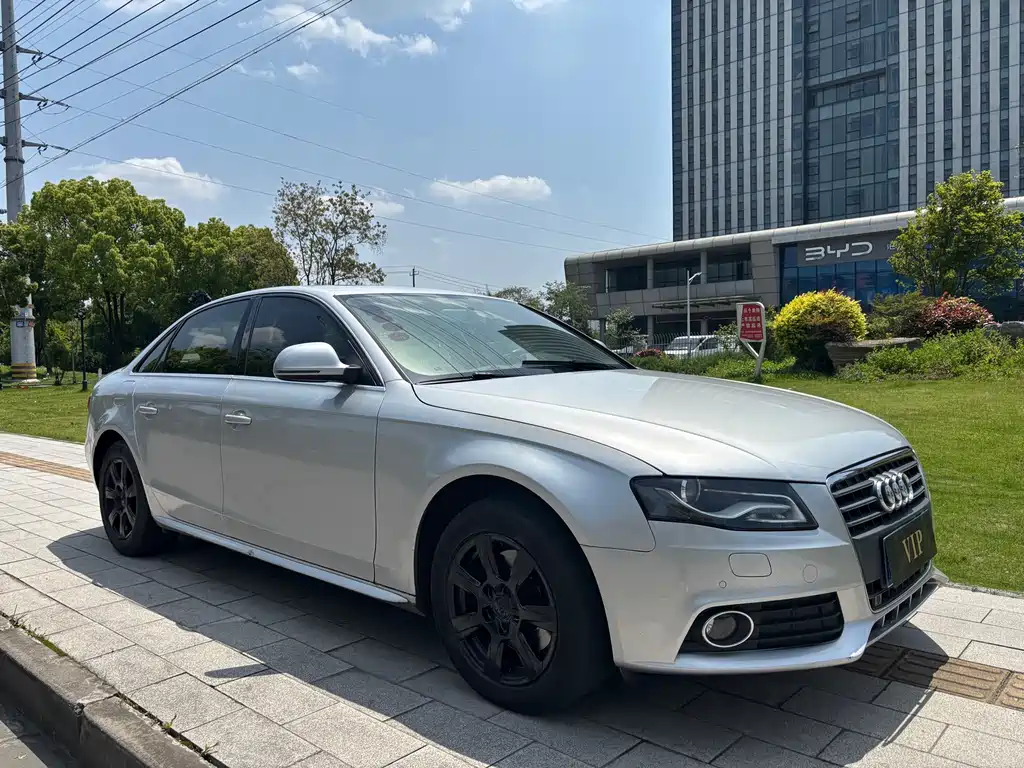 Audi A4L 2012