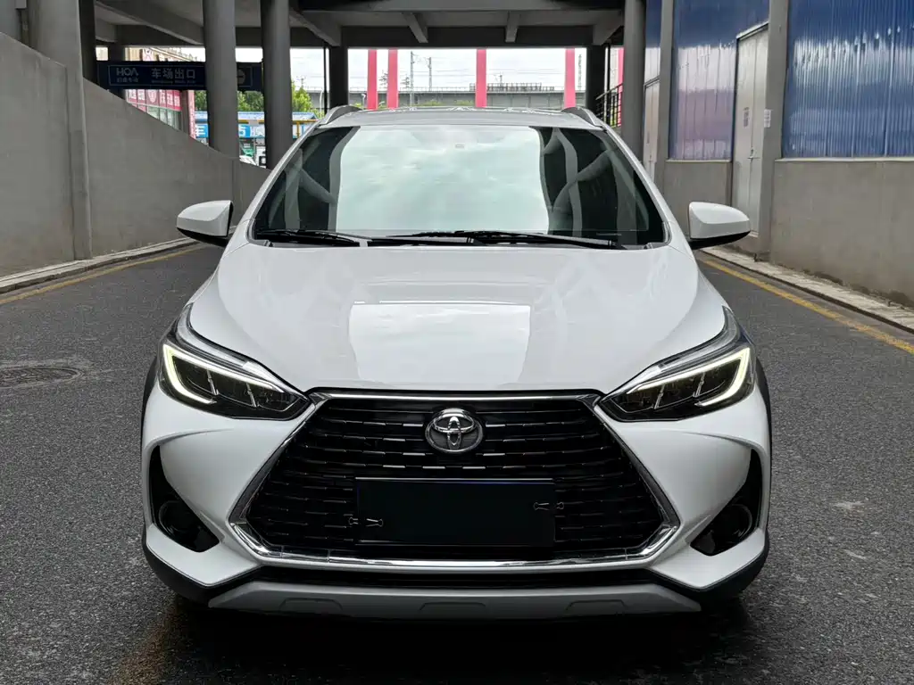 Toyota Yaris L 2022