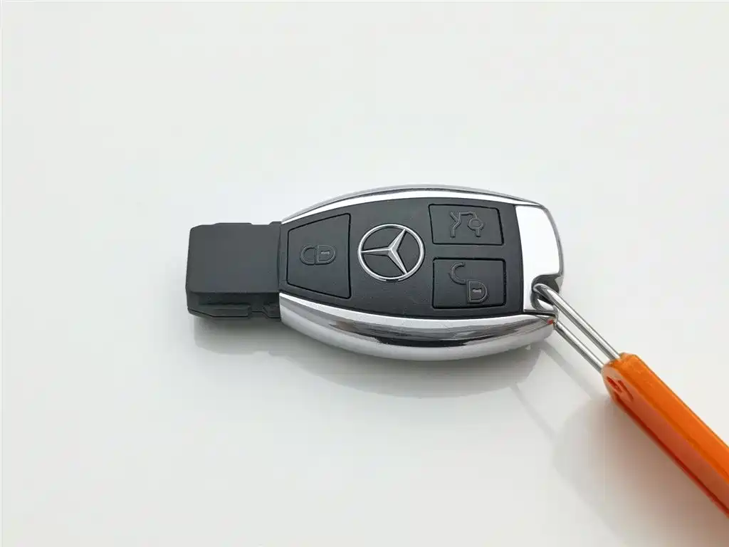 Mercedes-Benz C-Class 2018 — фото 19