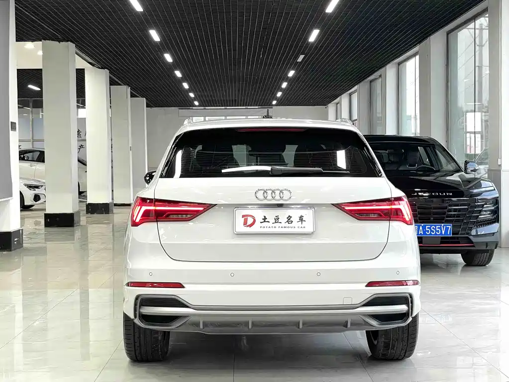 Audi Q3 2022 — фото 5