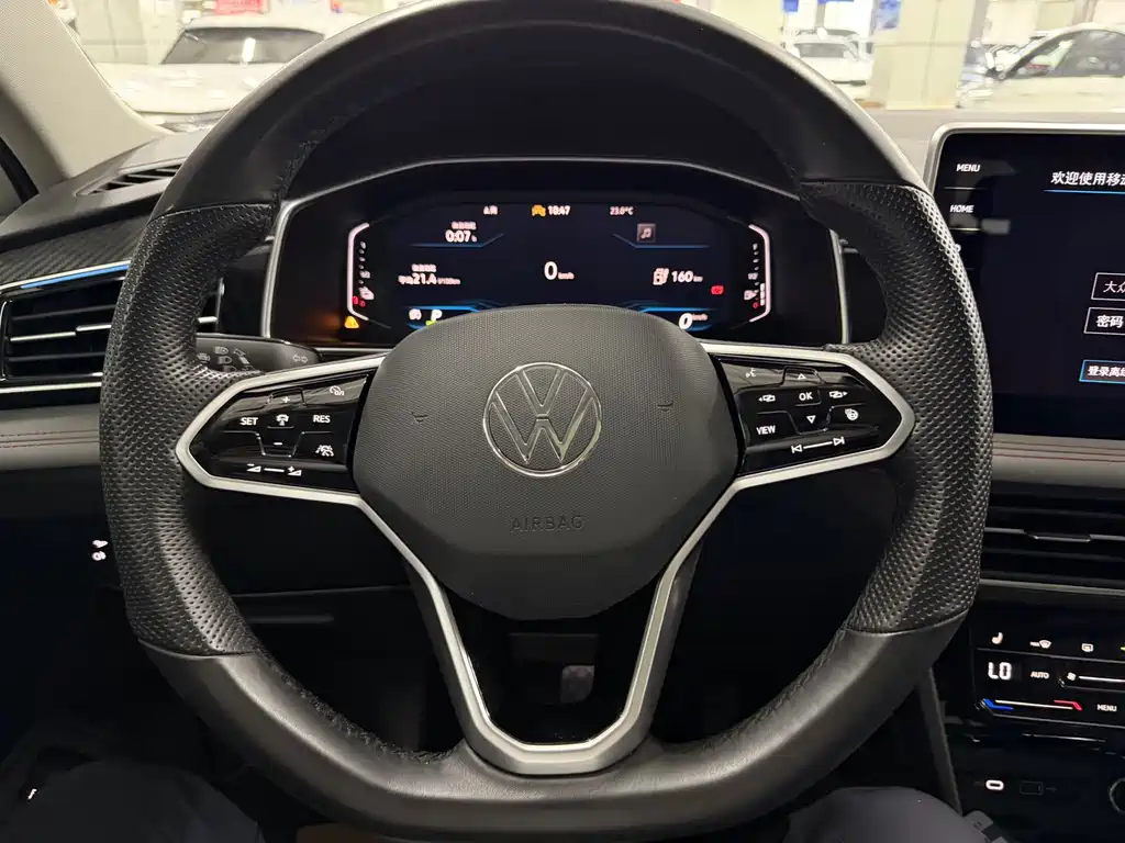 Volkswagen Tiguan L New Energy 2023 — фото 5