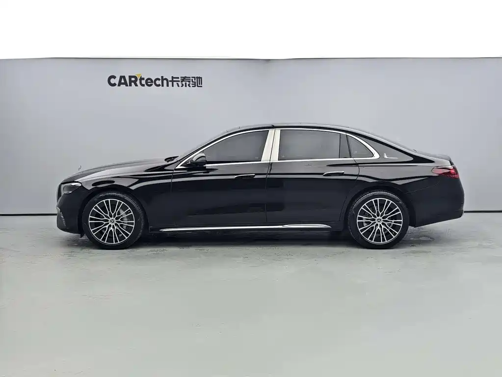 Mercedes-Benz E-Class 2025 — фото 14