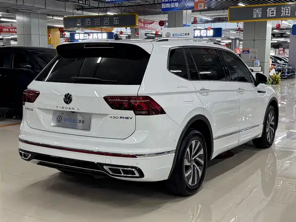 Volkswagen Tiguan L Plug-In Hybrid 2022