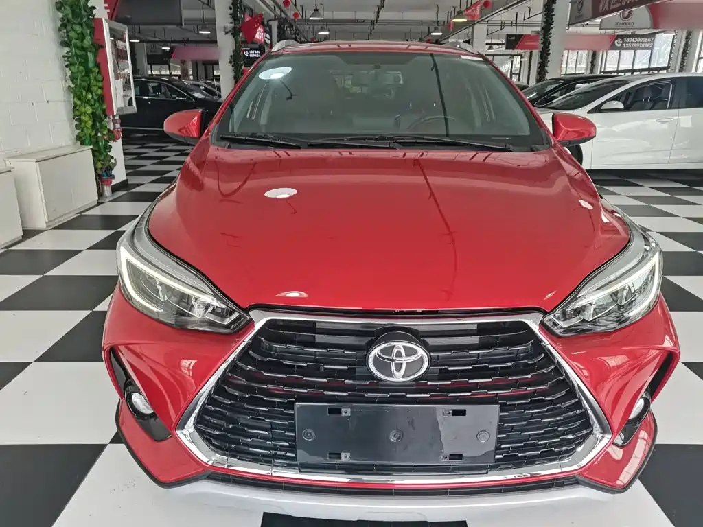 Toyota Yaris L 2023
