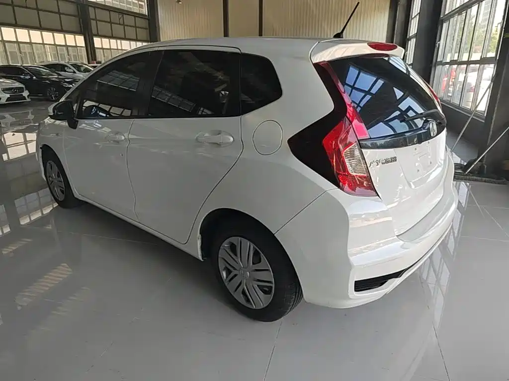 Honda Fit 2019 — фото 5