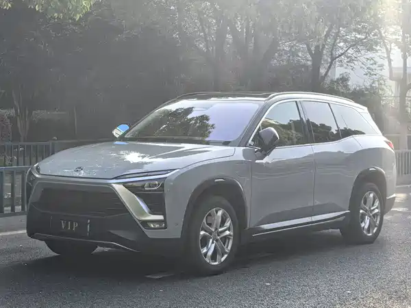 NIO ES8 2018