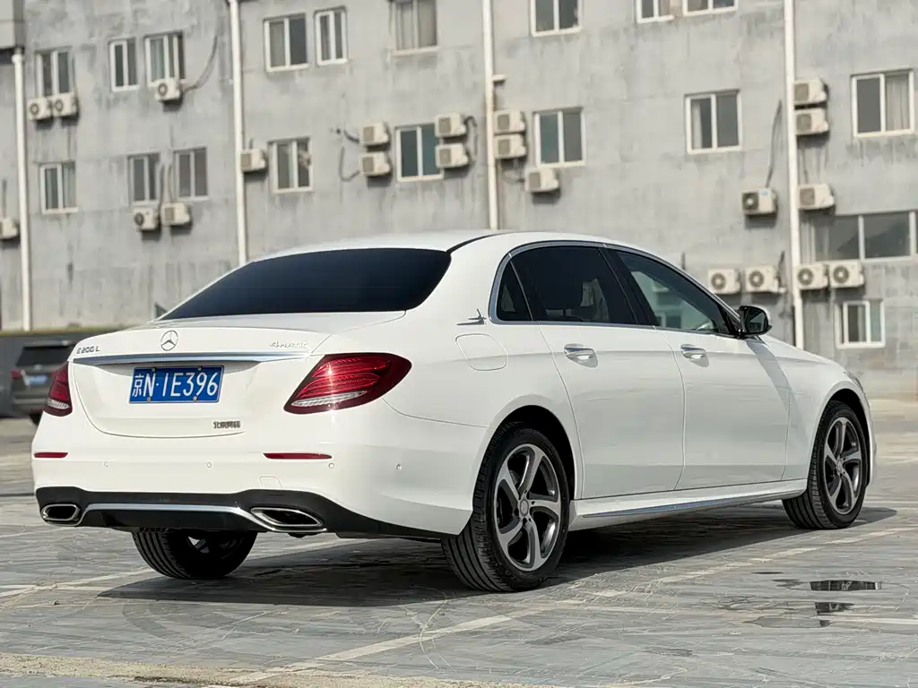 Mercedes-Benz E-Class 2017 — фото 6