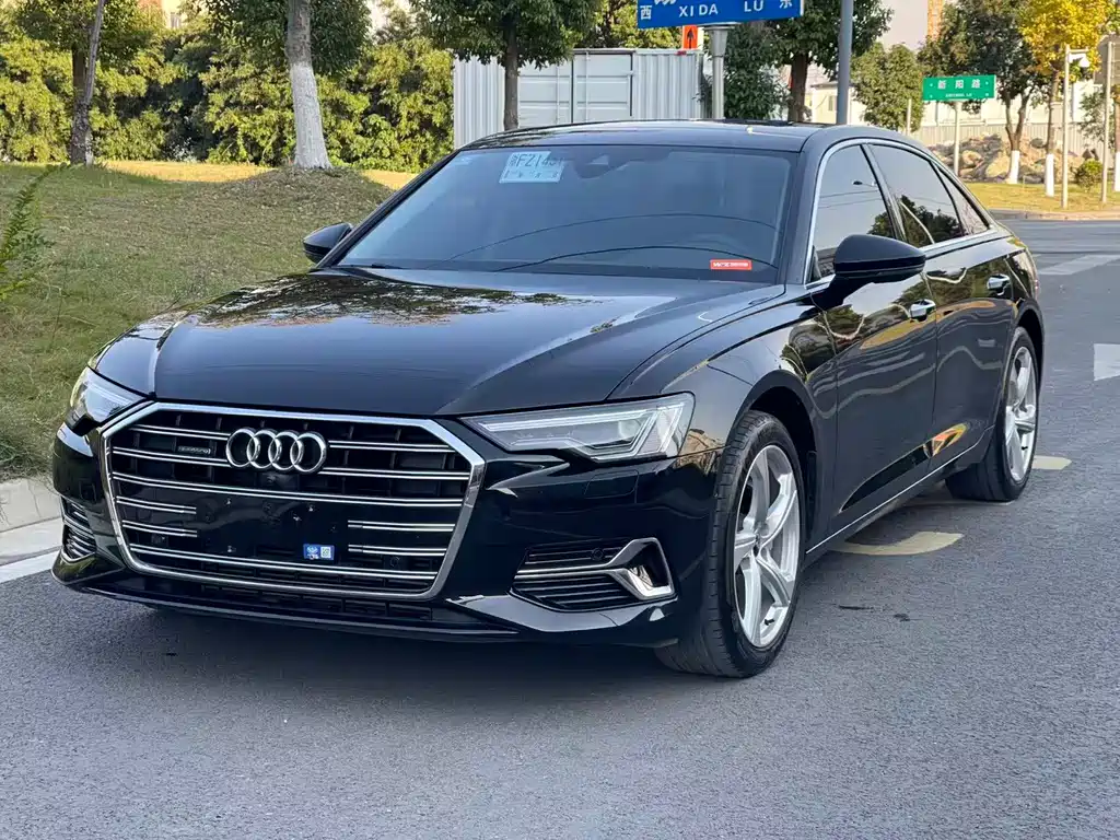 Audi A6L 2023 — фото 1
