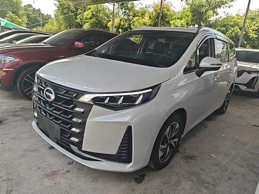 GAC Trumpchi M6 2023 — фото 1