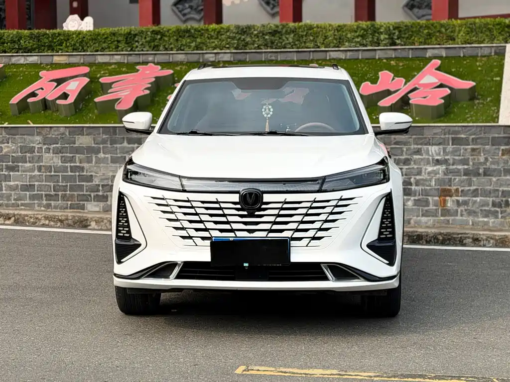 Changan CS75PLUS 2024 — фото 2