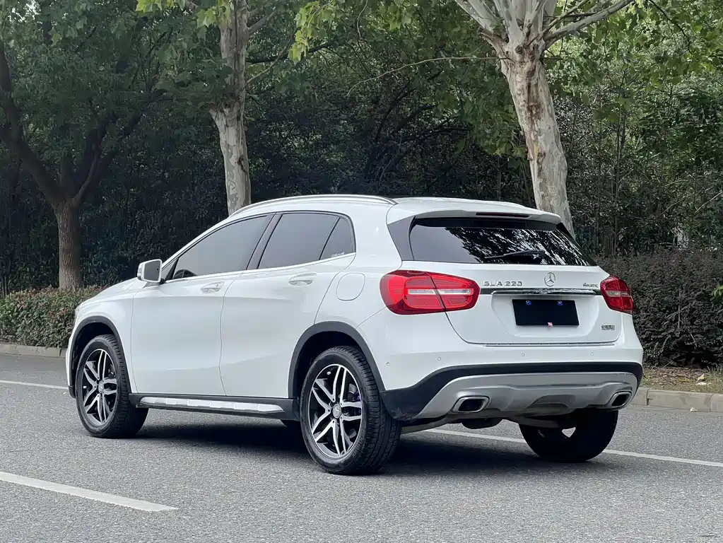 Mercedes-Benz GLA 2016 — фото 17