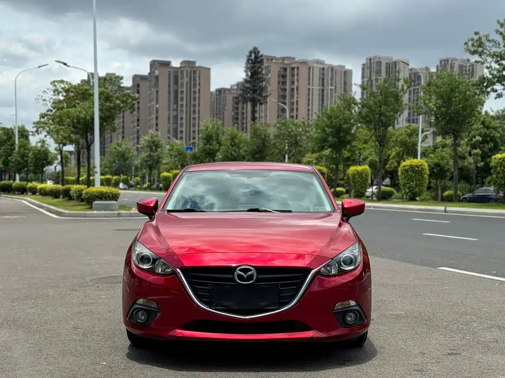 Mazda 3 Angkesela 2015