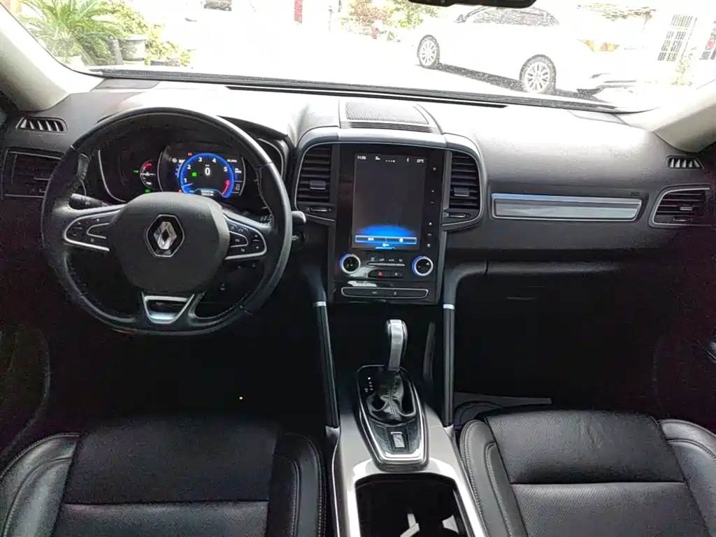 Renault Koleos 2017 — фото 10