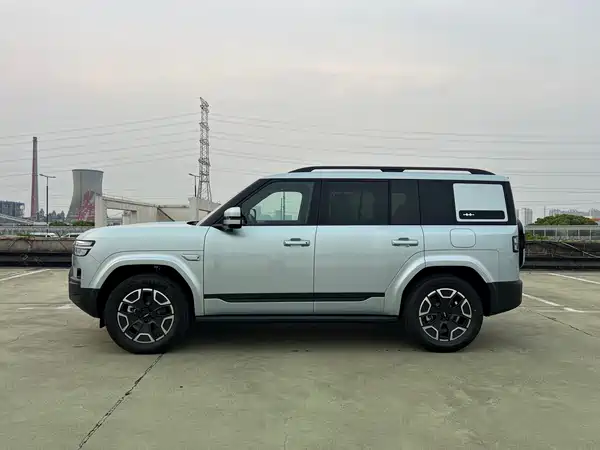 Fangchengbao Titanium 7 2025