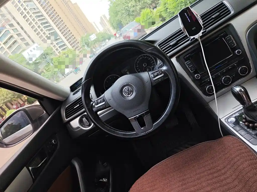Volkswagen Passat 2015 — фото 3
