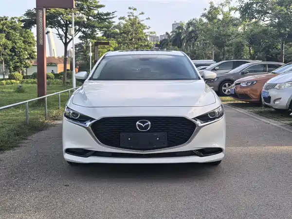 Mazda 3 Axela 2021