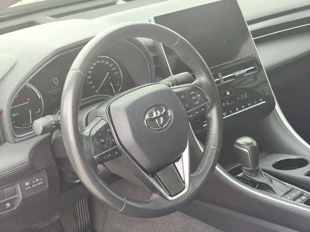 Toyota Avalon 2023 — фото 14