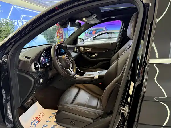Mercedes-Benz GLC 2021