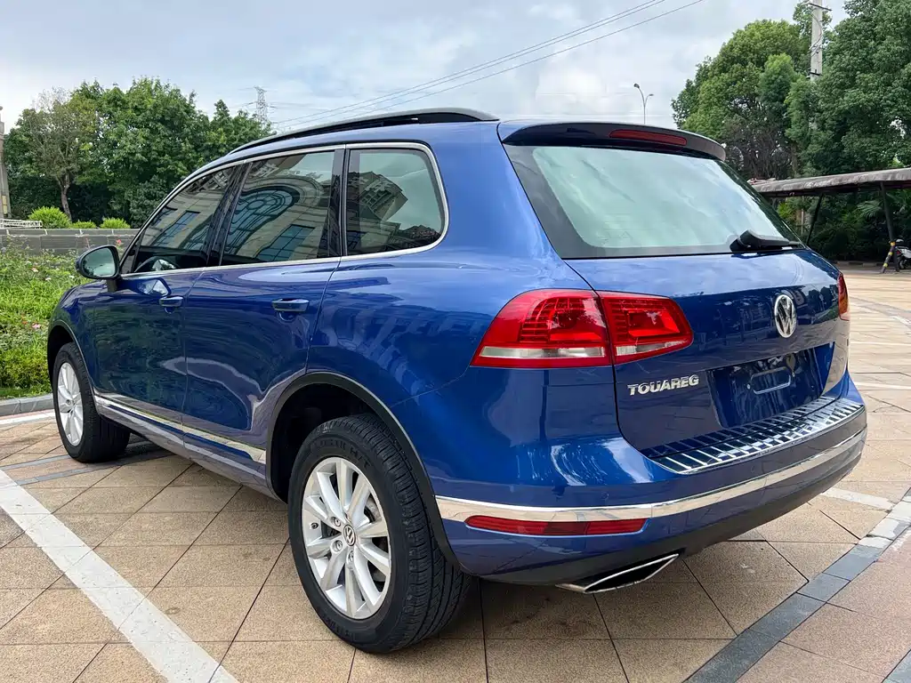 Volkswagen Touareg 2017 — фото 4