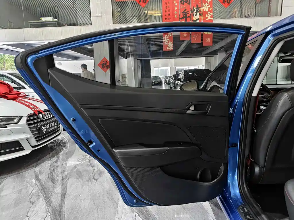Hyundai Celesta 2017 — фото 18