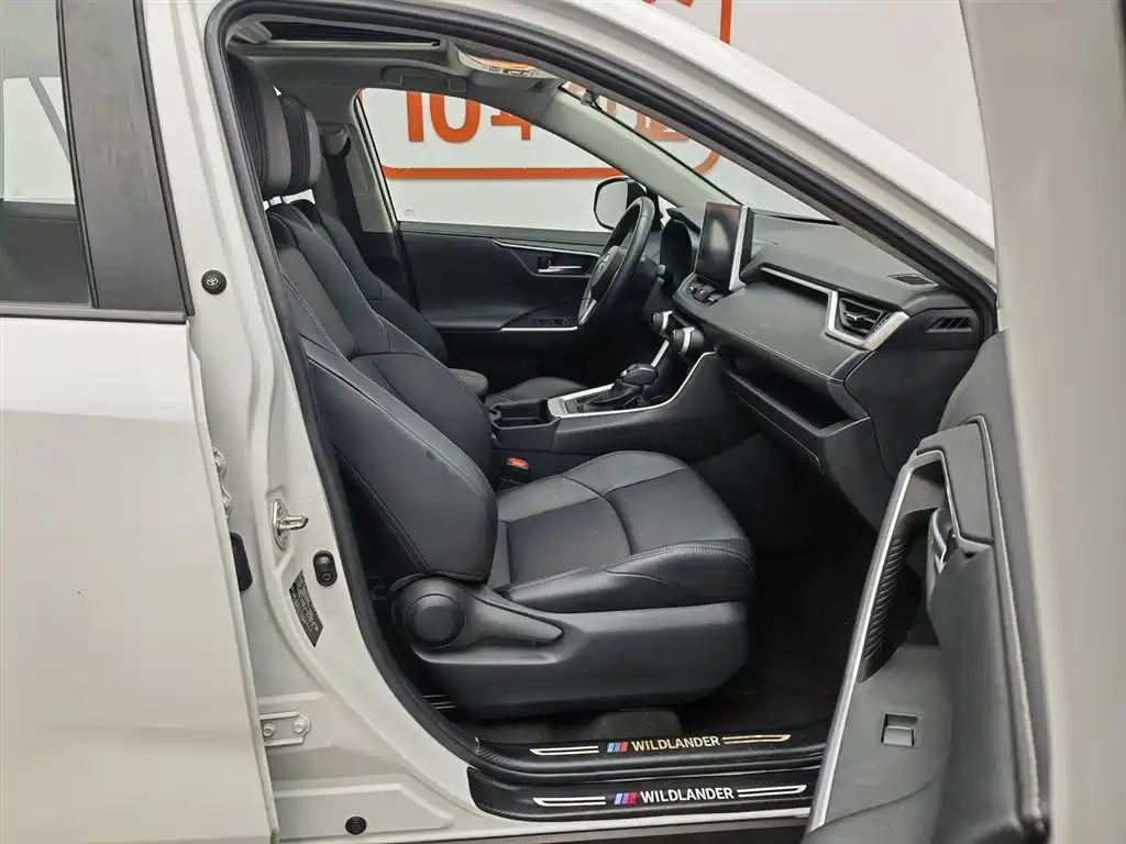 Toyota Wildlander 2022 — фото 23