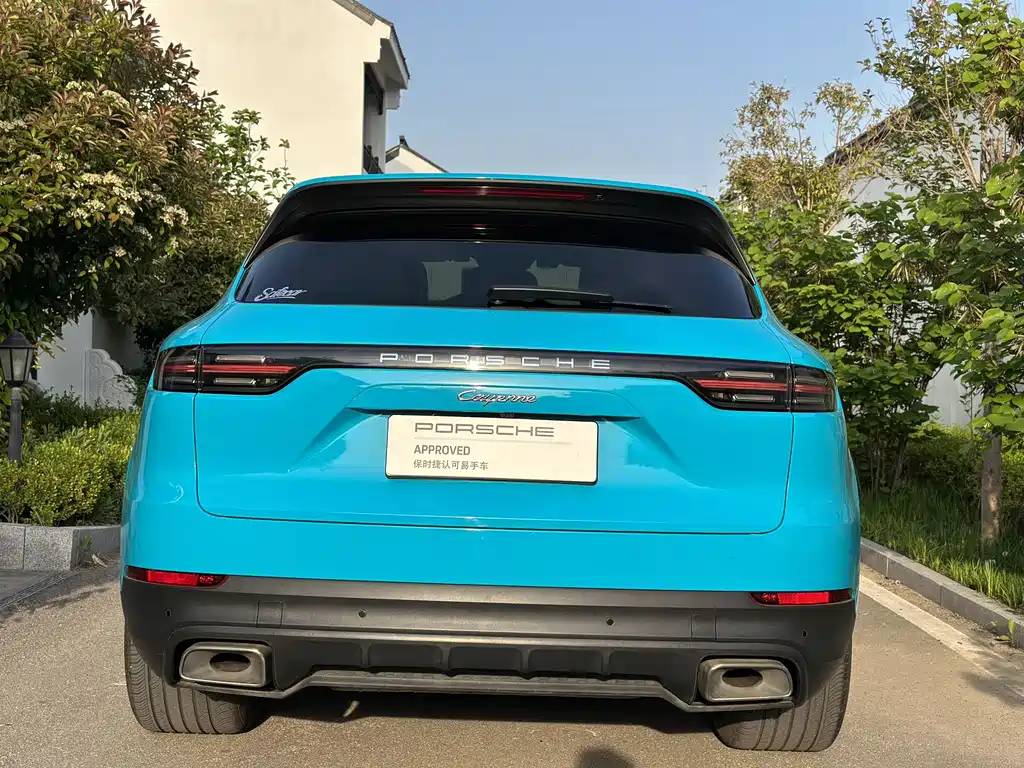 Porsche Cayenne Hybrid 2021 — фото 14